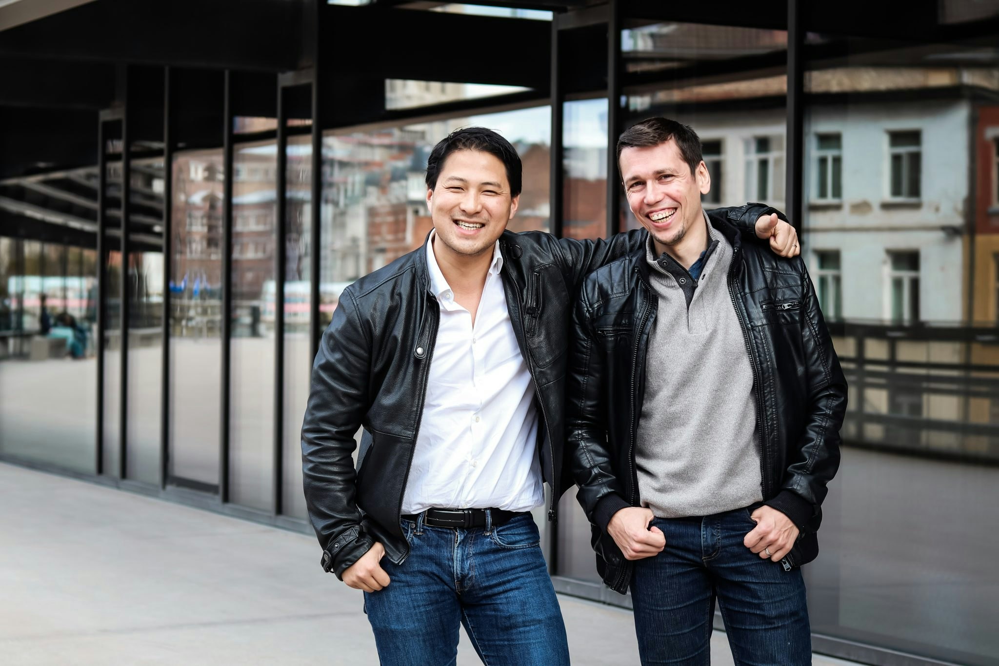 Photo of Deliverect cofounders Zhong Xu and Jan Hollez.